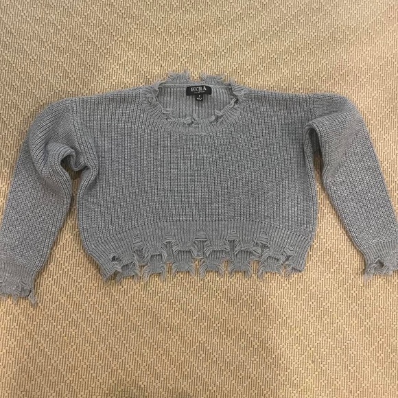 🩵Grey Cropped Sweater🩵 - Picture 5 of 5